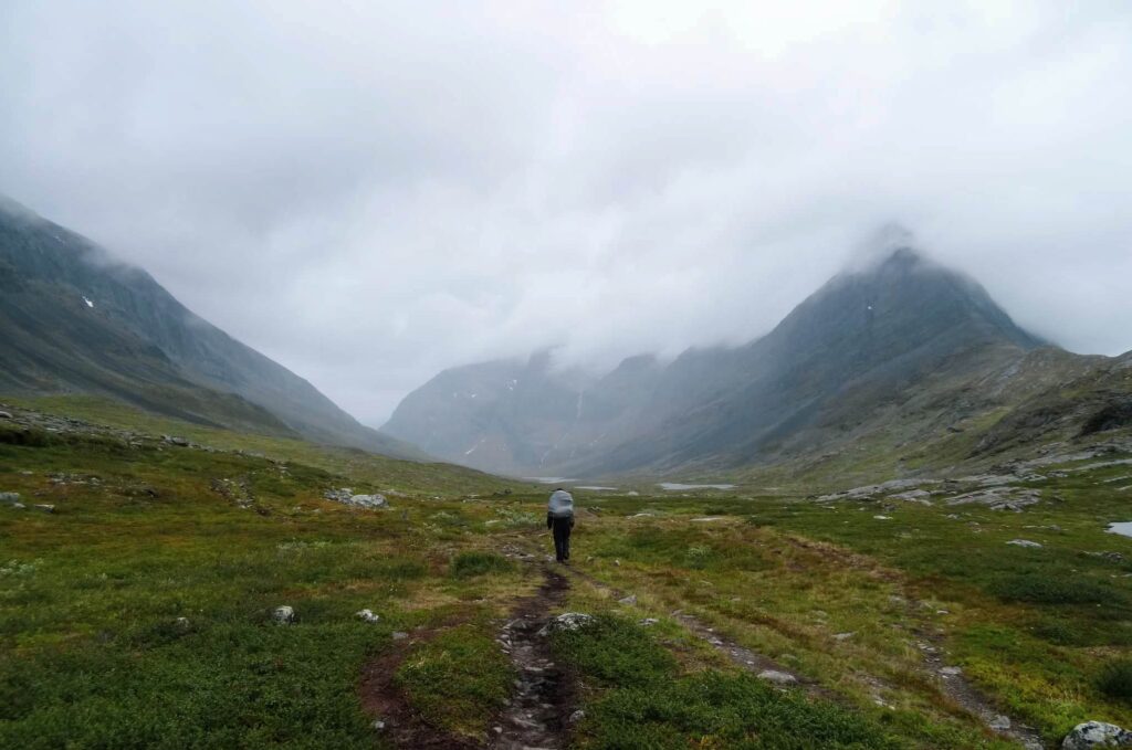 Dolina Latjovagge na drodze do Kebnekaise Fjallstation