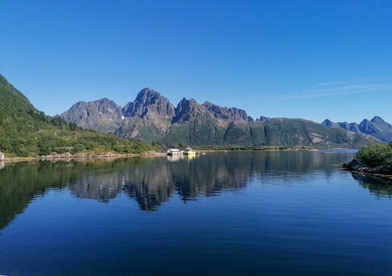Podróż ze szwedzkiej Laponii na norweskie Lofoty przez Narwik