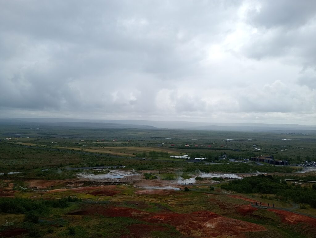 Obszar geotermalny Geysir w dolinie Haukadalur – Golden Circle