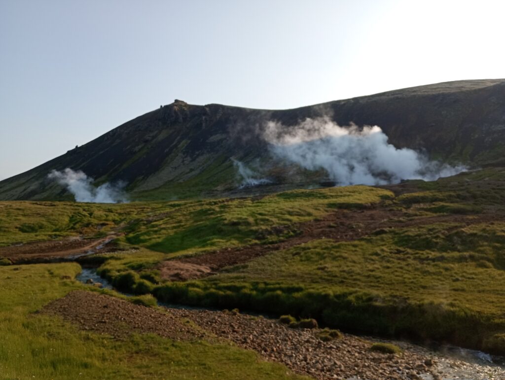 Dolina gorącej rzeki Reykjadalur