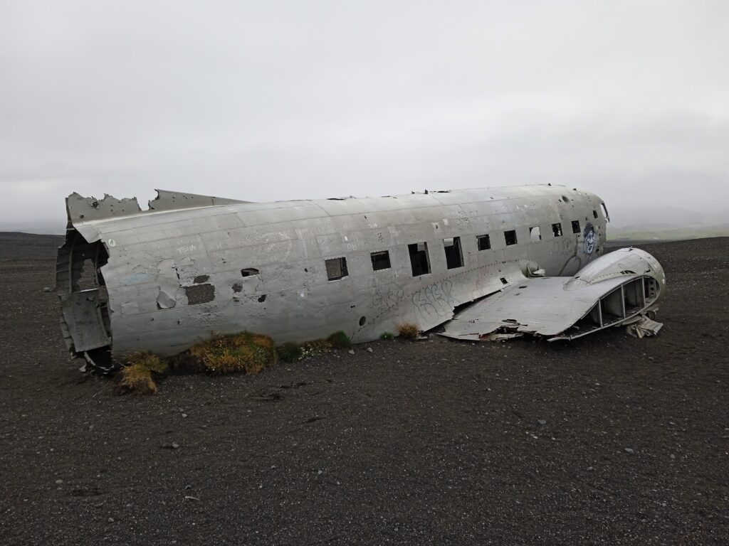 Kadłub Dakoty C-117, wraku samolotu na Islandii